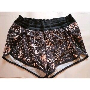 Lululemon Tracker Short III 4-way Stretch Star Crushed Multi / Black Size 6 EUC